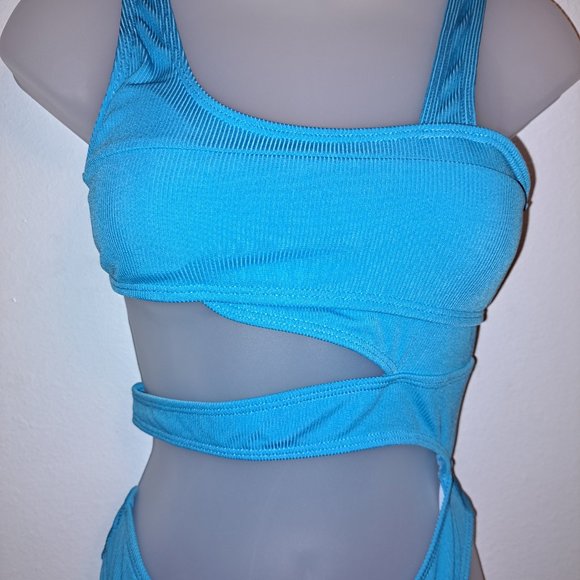 Shein Sexy Cut Out One Piece Swimsuit, size Small - Picture 5 of 9